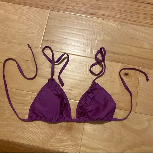 G21 Metallic Purple Ruffled String Bikini Swimsuit Size Medium - Picture 3 of 15